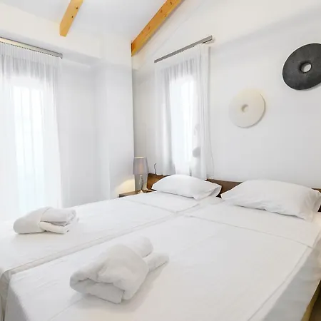 Momento Luxury Apartments Walking Distance From The Beach Nikiana Buitenkant foto