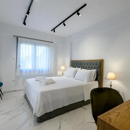 Momento Luxury Apartments Walking Distance From The Beach Nikiana Buitenkant foto
