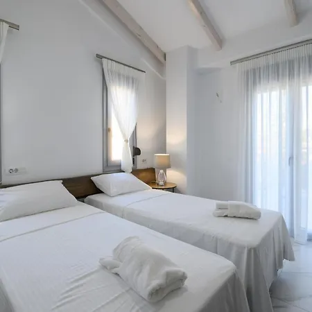 Momento Luxury Apartments Walking Distance From The Beach Nikiana Buitenkant foto