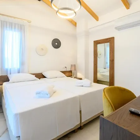 Momento Luxury Apartments Walking Distance From The Beach Nikiana Buitenkant foto