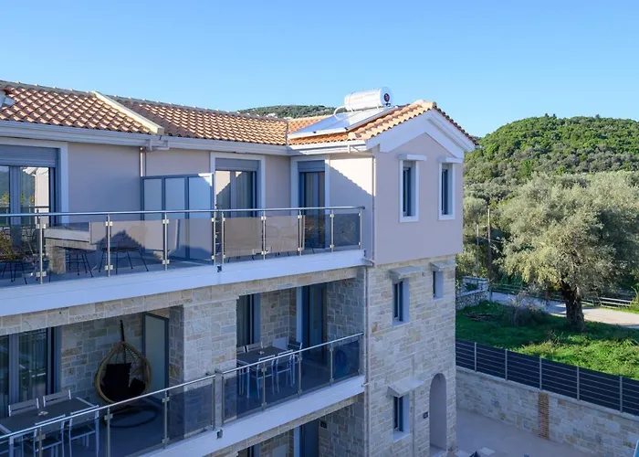 Momento Luxury Apartments Walking Distance From The Beach