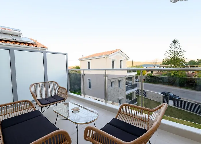 Momento Luxury Apartments Walking Distance From The Beach