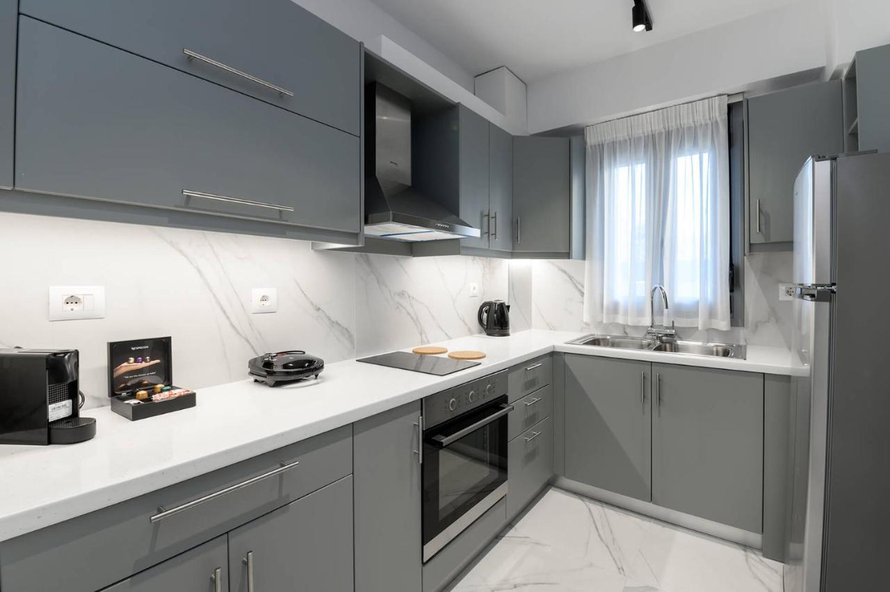 Momento Luxury Walking Distance From The