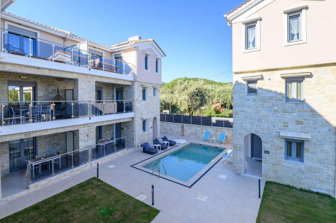Momento Luxury Walking Distance From The Nikiana